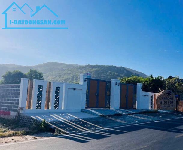 Cắt lỗ 240m2 ngang 8 chỉ 1ty650 mặt tiền trục Phước Hưng - Phước Hải, ngay Lan rừng resort