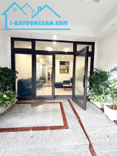 Bán nhà 8 tầng phố Xuân La , diện tích 70m2, giá 26.6 tỷ
