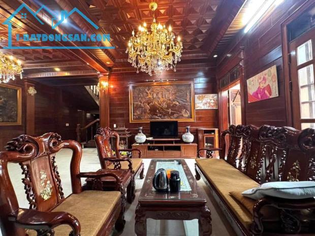 🕌 BIỆT THỰ ĐẲNG CẤP KĐT SAO ĐỎ – LÔ GÓC 2 MẶT TIỀN – KHẲNG ĐỊNH GIÁ TRỊ CHỦ NHÂN