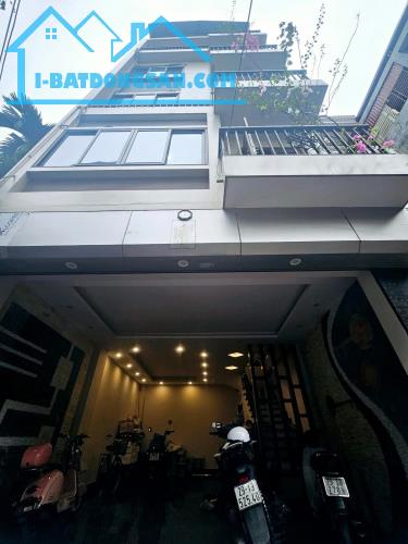 Bán nhà phố Núi Trúc, Ba Đình. 134 m2 x 6 Tầng. Giá 86 Tỷ. Vị trí đẹp KD, VP dòng tiền đều