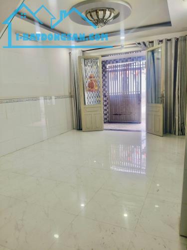BÁN NHÀ SÁT HXH DƯƠNG BÁ TRẠC P2 Q8 - 4.1X13.5 - 54M2 - NHỈNH 6 TỶ- GỌI NGAY 0784968131