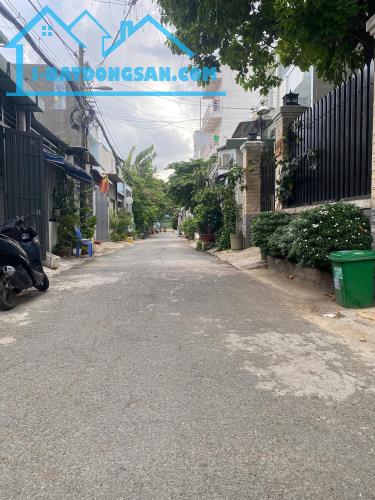 Lô đất HXH đường 385 tăng nhơn phú A, DT 84m khu vip, giá tốt