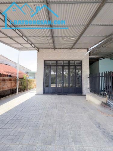 Nhà cấp 4 mới keng, SHR, 162,5m2, Xã Tân An Hội, Giá 865 triệu.
