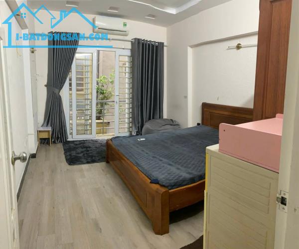 Bán nhà Cù Chính Lan 8.8 tỷ m2, 5 tầng, mặt tiền 3.7m lô góc hiếm Thanh Xuân