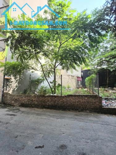 ĐẤT BỒ ĐỀ – NGÕ THÔNG Ô TÔ – GẦN HỒ –ĐÓN SÓNG CẦU TRẦN HƯNG ĐẠO| 52m² | 10.8 tỷ