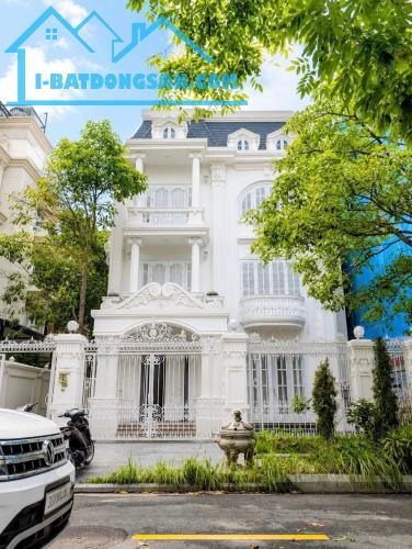 Biệt Thự View Công Viên Cạnh Vinhomes Riverside 250m2, MT15m, Chuẩn Mực Sống Tinh Hoa