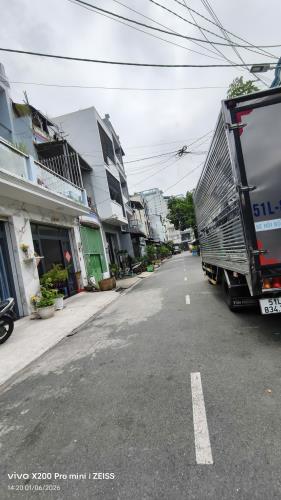 NHỈN 7 TỶ HẺM NHỰA 8M XE HƠI, HÒA BÌNH DT: 4X17M2 68M2 3 TẦNG 4PN 4WC