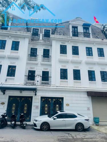 ✨✨ SIÊU PHẨM PHÂN LÔ HÀM NGHI – THANG MÁY – VỈA HÈ RỘNG – KHU DÂN CƯ ĐẲNG CẤP MỸ ĐÌNH ✨✨