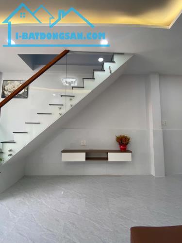 CẦN BÁN NHÀ RIÊNG 2 TẦNG - HXH HT 33 - HIỆP THÀNH - 40M2 - 2PN, PK, BẾP, SHR , GIÁ 3,59 TỶ
