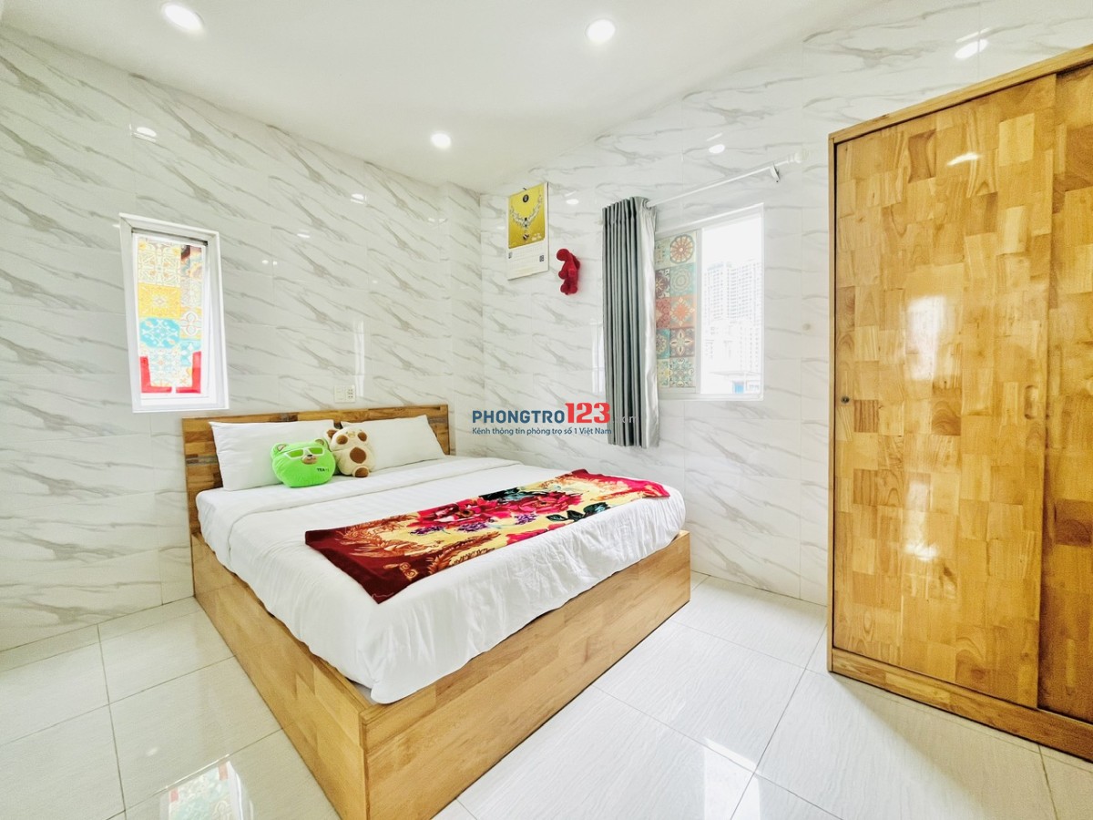 Phòng cửa sổ Hồ Hảo Hớn Q1 Hướng Võ Văn Kiệt chợ Nga ĐH Văn Lang Soho