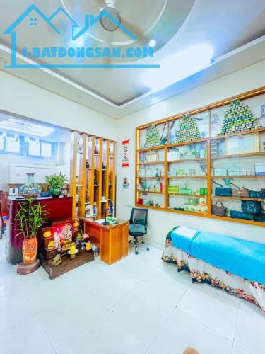 Siêu phẩm phố Hoa Bằng quận Cầu Giấy 45m2 4T, MT4.6m 2 mặt ngõ thoáng