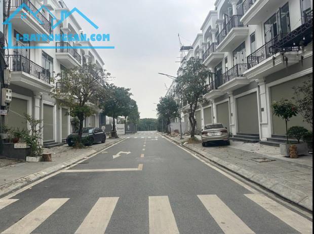 BÁN ĐẤT-LÔ GÓC ĐẸP TẠI ĐÔNG ANH- HÀ NỘI
