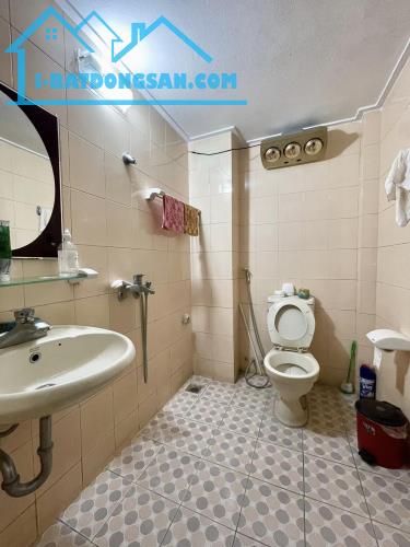 BÁN NHÀ PHỐ KIM NGƯU – HAI BÀ TRƯNG RẤT GẦN ĐƯỜNG Ô TÔ, 5 TẦNG THOÁNG TRƯỚC SAU.