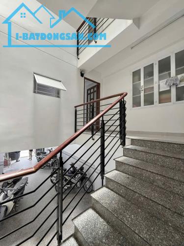 Siêu phẩm HXH sát mặt tiền Tô Hiến Thành quận 10 (DT 6x13m) 3 tầng lầu tiện ở liền