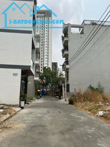 Bán đất hẻm 1365 Huỳnh Tấn Phát Quận 7, 4x20m, gần Hoàng Quốc Việt, 9,5 tỷ/1lô