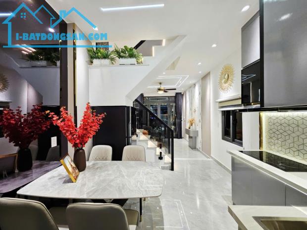 Vị trí trung tâm Gò Vấp - Chợ Cầu - Công Viên Làng Hoa - Emart Phan Huy Ích
