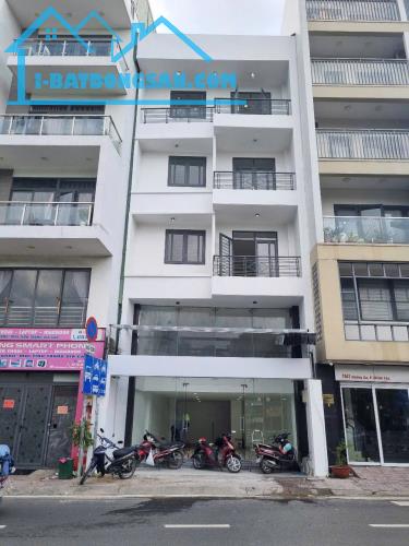 Bán nhà mặt tiền Hoàng Sa P11 Q3, 6.6 x13m cn 88m2, 6 tầng chỉ nhỉnh 32 tỷ