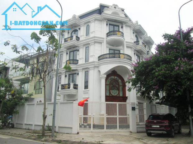 Định cư Mỹ bán gấp biệt thự lô Góc An Khang Villa cạnh công viên 300m2 chỉ 4x tỷ. 09896261