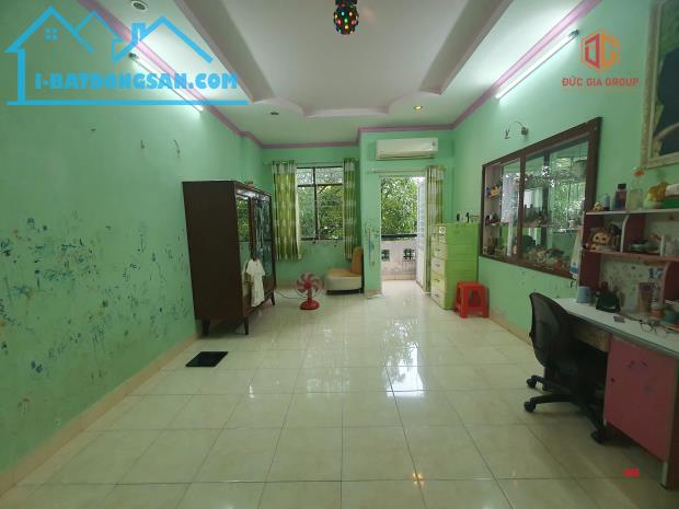Giá 6,2 tỷ. Bán nhà 1T1L1tum D2D Thống Nhất. 4x18m. Đường 8m. Sổ hoàn công.
