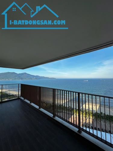 2,7tỷ nhận nhà ngay căn SLD-38-01 view biển tầng cao, full nội thất tại The Soleil Đà Nẵng