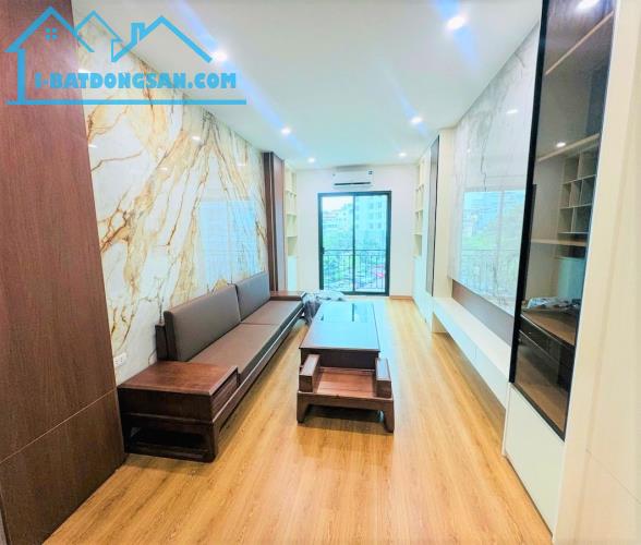 Bán nhà riêng phố Giảng Võ, Ngõ nông Gần phố, 54m 5 tầng thang máy, nhỉnh 16 tỷ