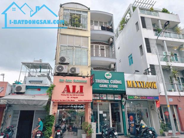 Bán nhà Mặt tiền Huỳnh Văn Bánh 44m2 – Giá 11 Tỷ tl.