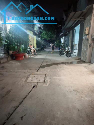 Siêu phẩm Đ số 9 gần chợ 26/3 giáp Tân Phú hẻm 6m 44m2-2 Tầng Giá Nhỉnh 3 tỷ