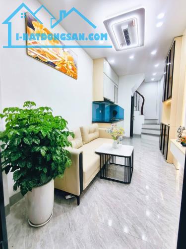 BÁN NHÀ TẠ QUANG BỬU - 25M2, 4 TẦNG 3 NGỦ, 4,35 TỶ - 50M RA PHỐ, KHÔNG QH, SỔ ĐỎ CHÍNH CHỦ