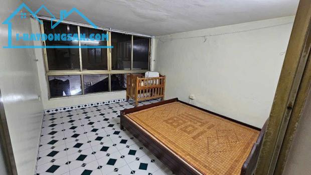 Bán Nhà Phố Trần Hưng Đạo, Hoàn Kiếm - 1 nhà ra phố - 30m2 x 3 Tầng - Sổ riêng đẹp - KD