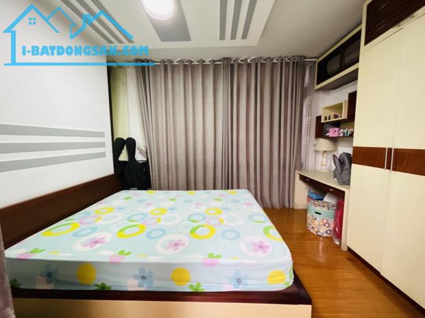 Bán căn nhà gần CC Bàu Cát, Tân Bình, Hẻm xe tải, diện tích 58m2, Giá chỉ 6.7 tỷ