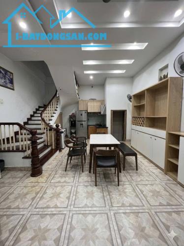 BÁN NHÀ 6 TẦNG PHỐ MINH KHAI – HAI BÀ TRƯNG, LÔ GÓC 3 MẶT ĐƯỜNG, Ô TÔ ĐỖ CỬA, KINH DOANH.