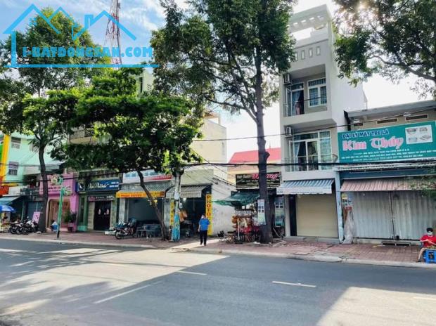 Nhà mặt tiền đường Lê Lợi, P.4, TP Vũng Tàu. Cách biển bãi trước 500m