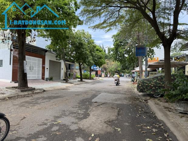 Bán nền khu phân lô, Nguyễn Duy Trinh, 56m2, giá 4.39 tỷ - 0937099054