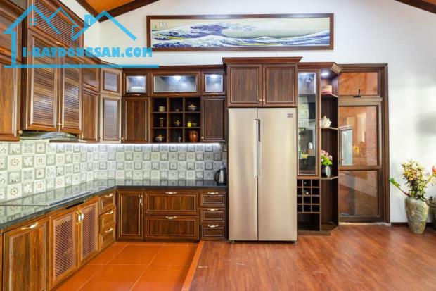 *Bán Nhà mặt tiền đường Phan Thanh, vị trí kinh doanh sầm uất, dt 132m2, giá 15,5 tỷ