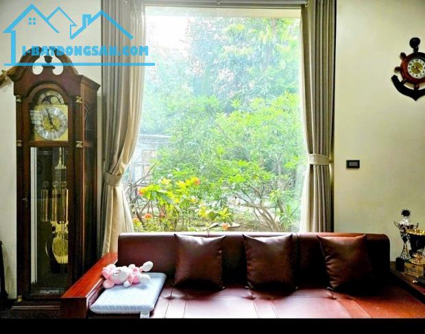 Biệt thự lô góc- Rẻ nhất Kđt Văn Khê, Tố Hữu- 460m2x 3 tầng giá 150tr/m2