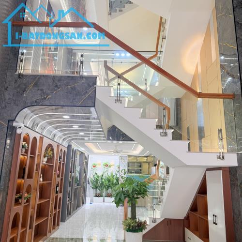 CẦN BÁN NHÀ RIÊNG 5 TẦNG BTCT - HXH 5M TRẦN THỊ CỜ - 73M2 - 4PN, SHR FULL NỘI THẤT CHỈ 9 T