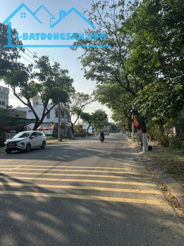 Bán Đất Mặt Tiền Nguyễn Duy Trinh 126m² Gần Biển, Đường 10m5, hạ chào 500 triệu, chỉ còn