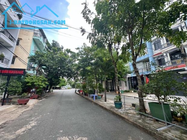 ĐẤT ĐẸP - 100M2 - ĐƯỜNG 20M - BÌNH TRƯNG TÂY Q2