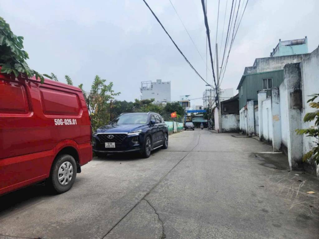 Bán đất đường số 11, Cát Lái, ngay chợ cây xoài, DT 5,3x15 nở hậu, hẻm thông ô tô tránh, giá 5,5 tỷ