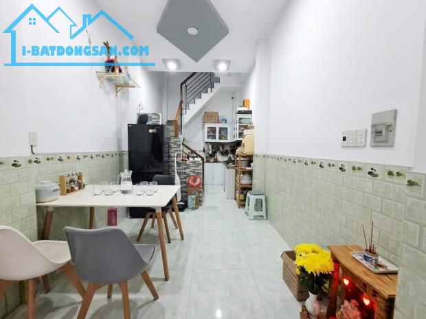 NHÀ ĐẸP 4 TẦNG SÁT MẶT TIỀN GÒ DẦU- DTSD 75M2 - 2PN SỔ RIÊNG HOÀN CÔNG CHUẨN. CHỈ HƠN 3 TỶ