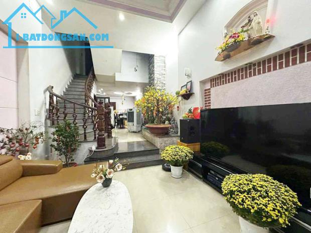Bán nhà 4 tầng, Hẻm Xe Hơi, Âu Cơ, Tân Hòa, 4x16m, 64m2, chỉ 11.x tỷ TL