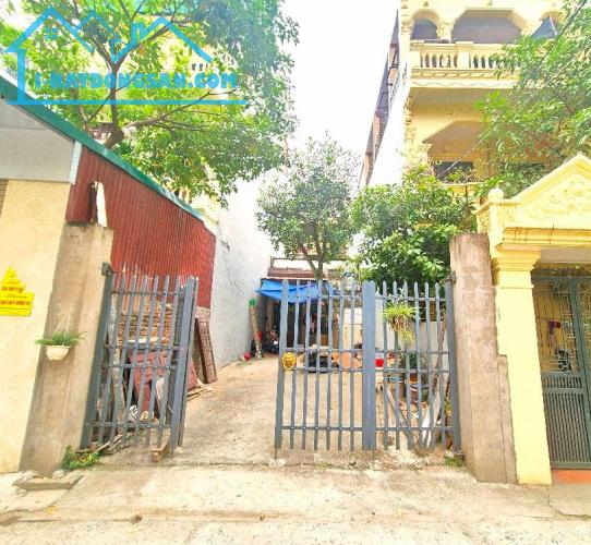 BÁN ĐẤT NGÔ GIA TỰ SIÊU ĐẸP- Ô TÔ VÀO NHÀ 2 CHIẾC - NGÕ THÔNG KINH DOANH - GIÁ CHỈ 16.x TỶ