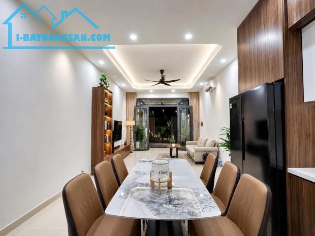 💥🏠🚘SIÊU PHẨM BÌNH TÂN,Ô TÔ TRÁNH, 90M2, 2TẦNG, KD,MỚI ĐẸP FULL NỘI THẤT, NHỈNH 4TỶ