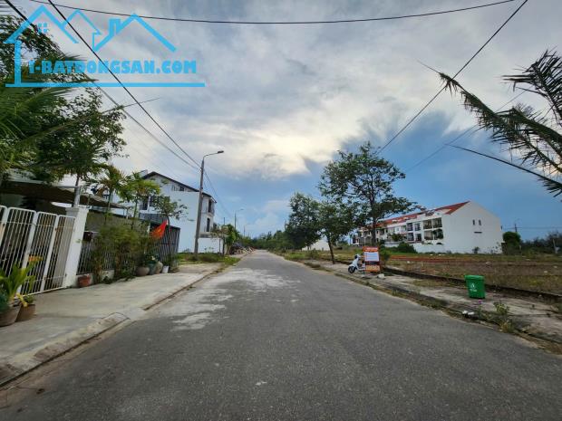 Bán Đất Đường Khúc Hạo Hội An 232m², Ngang 7.5m, Khu Biệt Thự Ven Sông, Giá 8.5 Tỷ