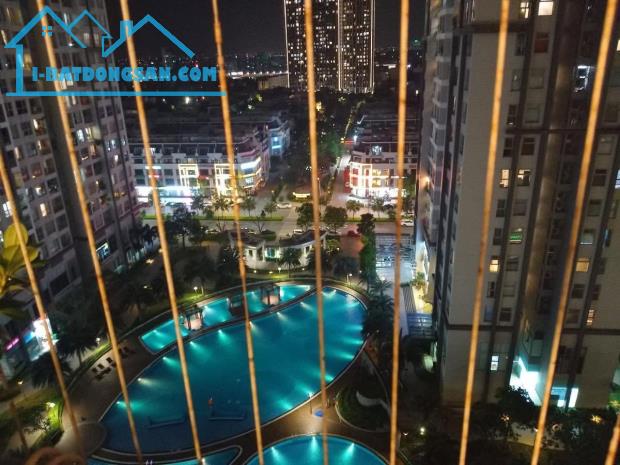 NHỈNH 7 TỶ- CHUNG CƯ VINHOME GARDENIA -80M2 - 2 NGỦ - 2 WC - FULL NỘI THẤT - VIEW BỂ BƠI