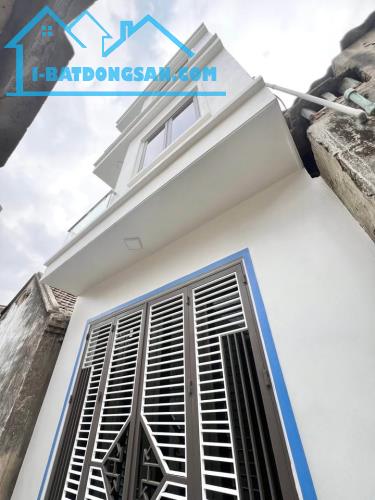 BÁN NHÀ 1 TỶ 930 TRIỆU, NGÕ ĐƯỜNG VĂN CAO , 44 M2 x 3 TẦNG