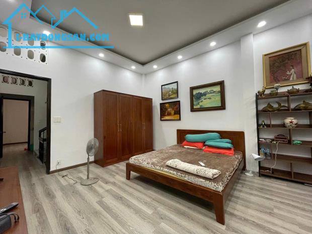 🔥MỚI ĐẸP-Mặt Tiền Khu V.I.P Quận 5 (4.5X15) 3Tầng BTCT Vị Trí Đắc Địa Sung túc,NhỈnh 27Tỷ