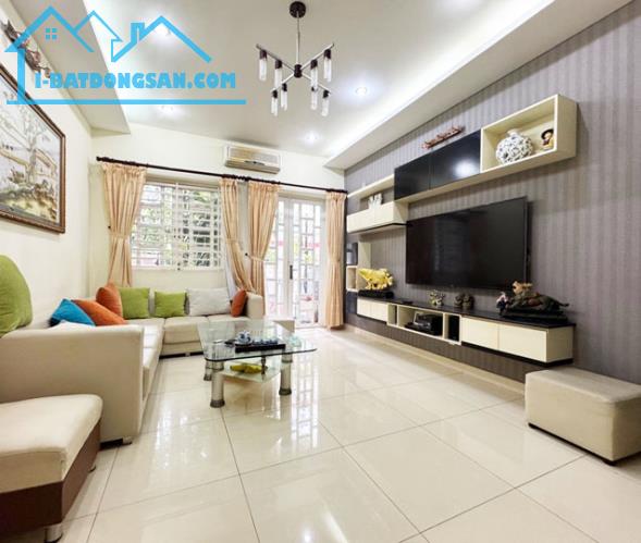 Nhà đẹp 4 tầng, Hẻm Xe Hơi, Núi Thành, Tân Bình, 55m2, chỉ 11.x tỷ TL