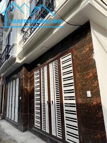 🏡 NHÀ MỚI ĐẸP LUNG LINH – LÔ GÓC THOÁNG SÁNG – GẦN Ô TÔ