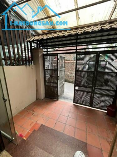 Bán nhà 5 tầng phố Trịnh Công Sơn , diện tích 75m2,giá 25 tỷ